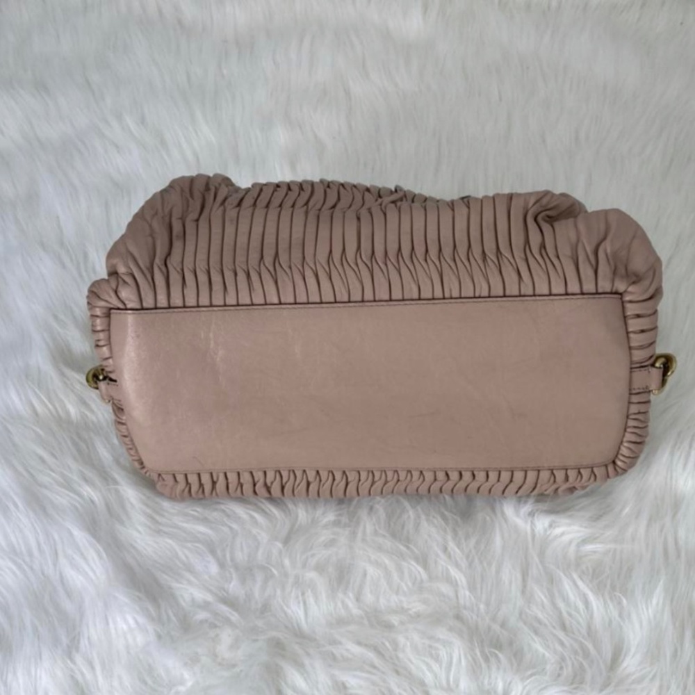 Coach Handbag - Picture 2 of 4